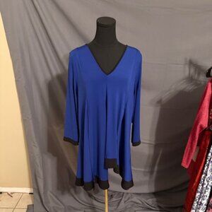 AVENUE Blouse Size 18/20